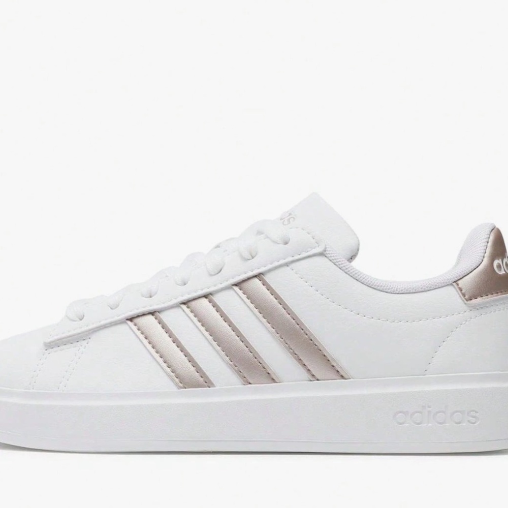 Adidas Grand Court 2.0 Tennis Shoes White and gold Women's Brand new